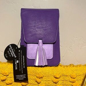 NWT Crossbody with card slots and magnetic closure